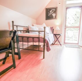 Peddler Room Twin Bed & Work Desk